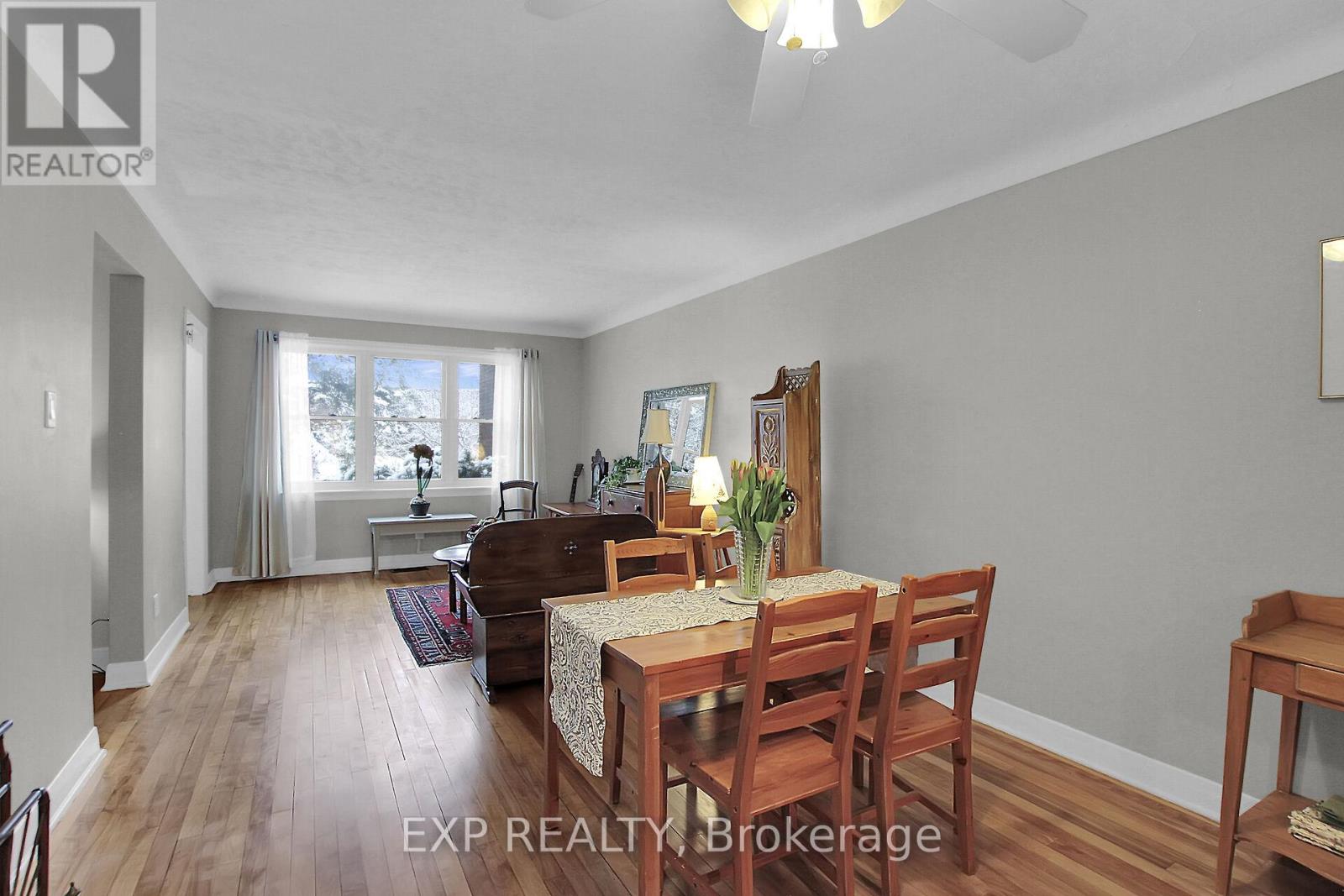 212 Westhaven Crescent, Ottawa, Ontario  K1Z 7G3 - Photo 8 - X12014534