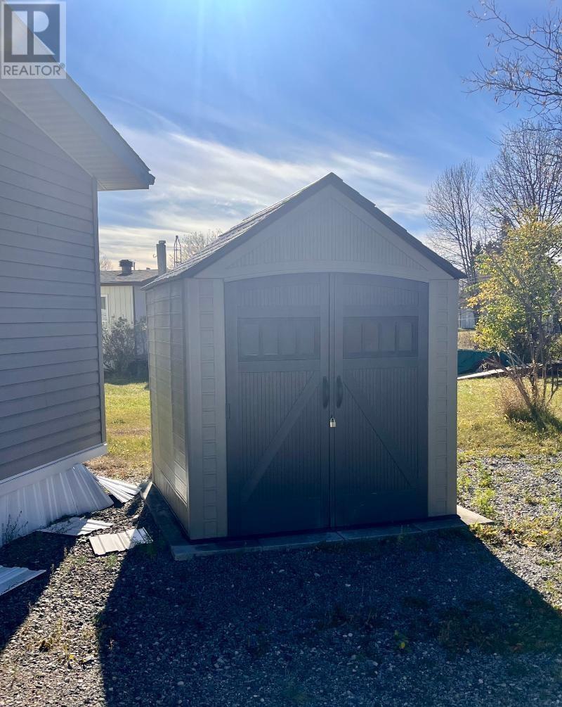 209 Algoma St, Nakina, Ontario  P0T 2H0 - Photo 3 - TB250284