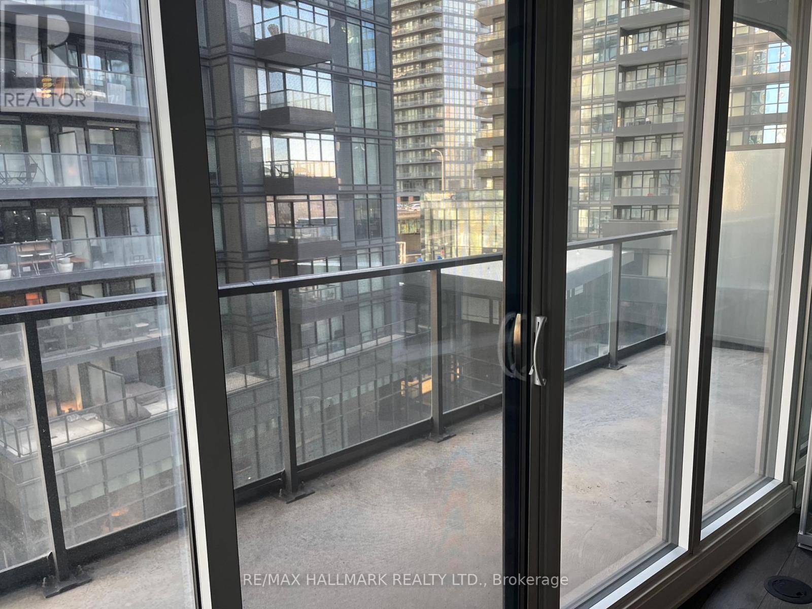 506 - 90 Queens Wharf Road, Toronto, Ontario  M5V 0E6 - Photo 33 - C12004164