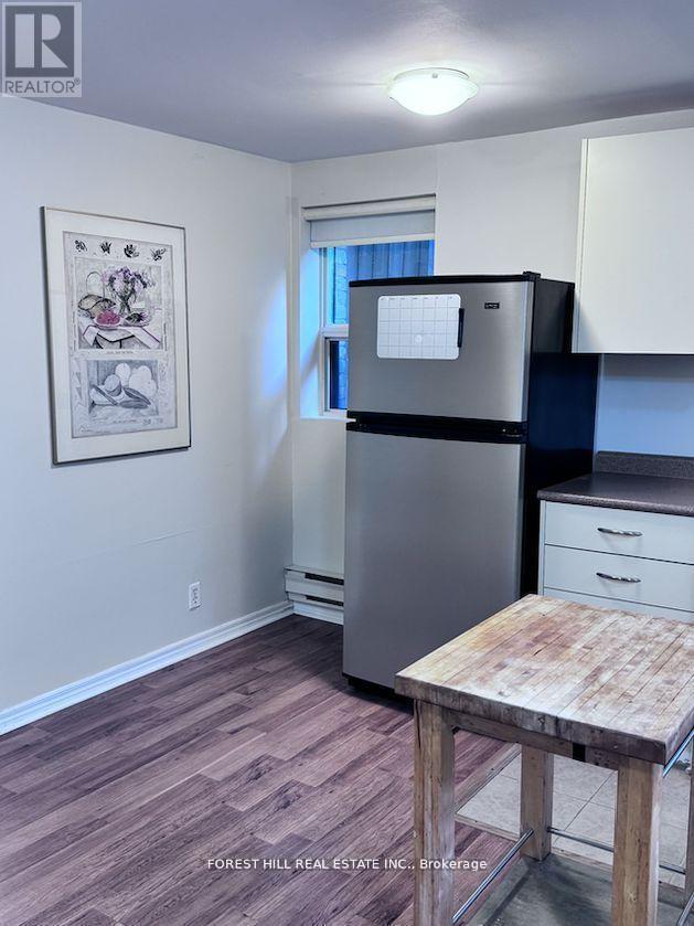 #main - 127 Summerhill Avenue, Toronto, Ontario  M4T 1B1 - Photo 5 - C12014536