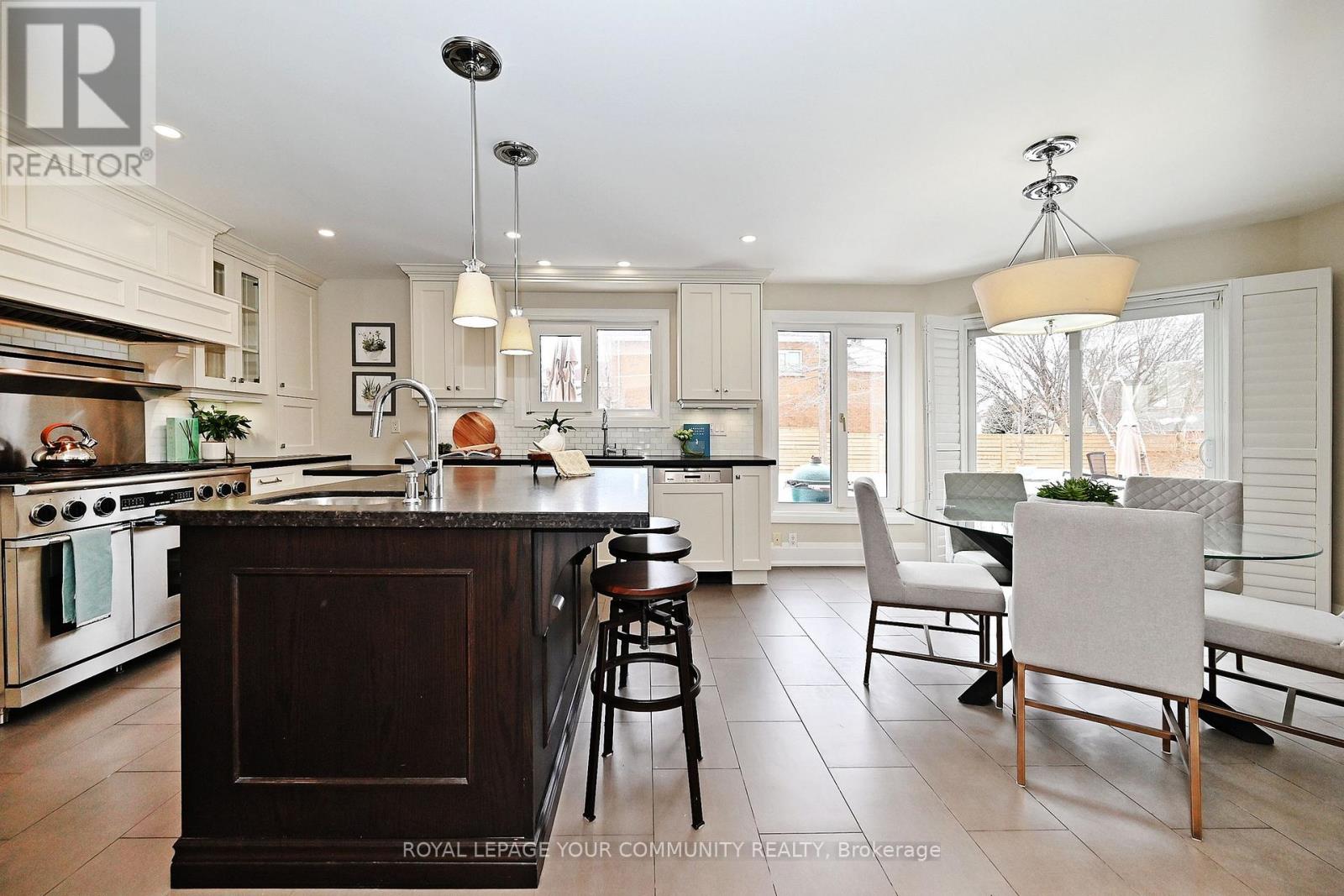 40 Frankie Lane, Vaughan, Ontario  L4L 7J9 - Photo 12 - N12014482