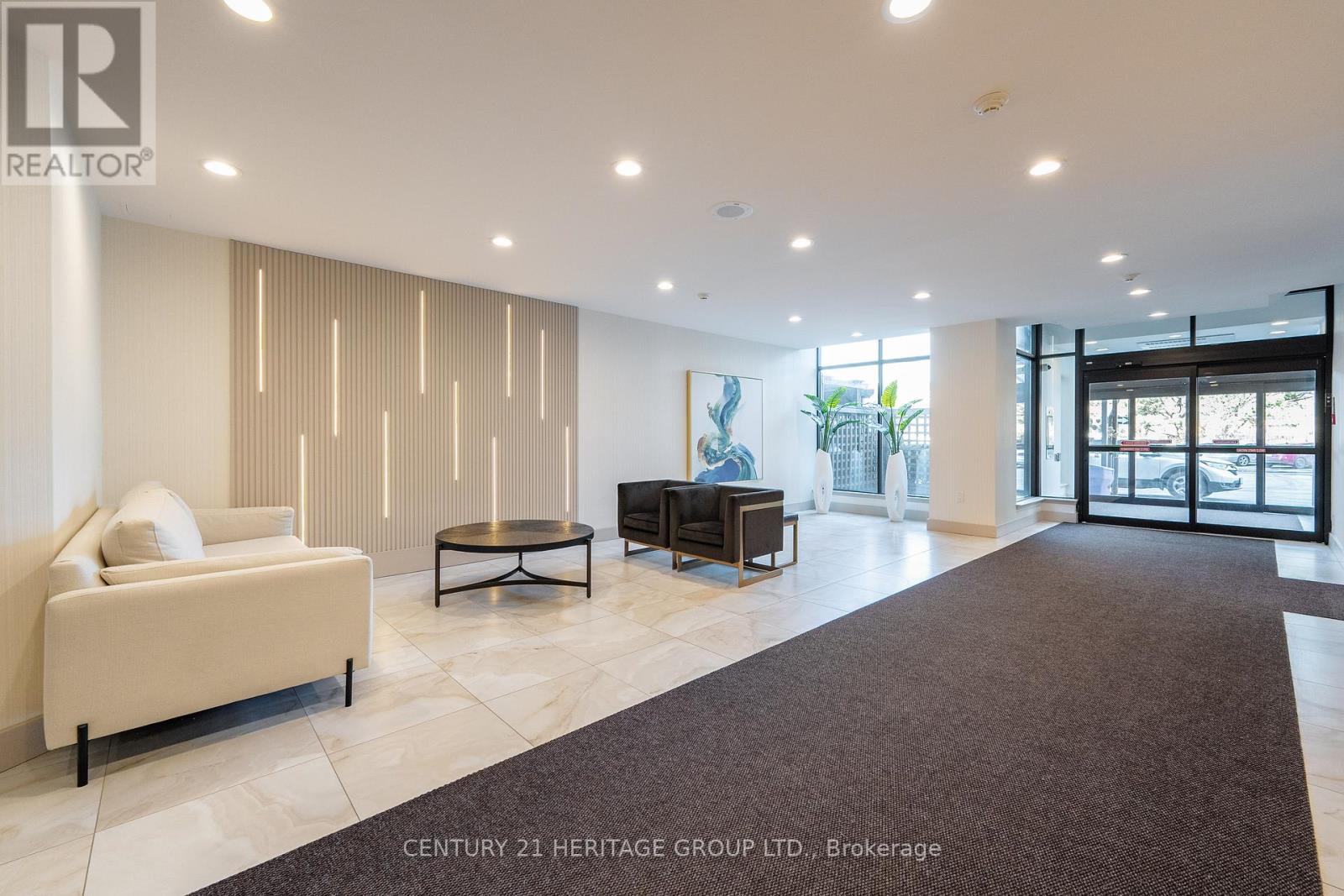 Property at 1520 - 32 CLARISSA DRIVE image 2