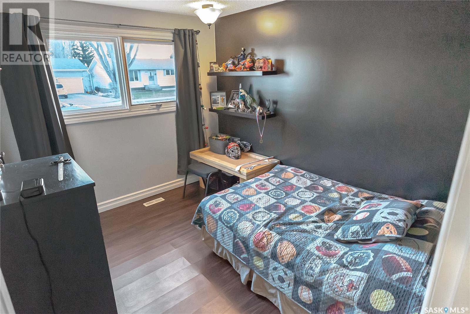 9705 97th Drive, North Battleford, Saskatchewan  S9A 3K3 - Photo 10 - SK998426