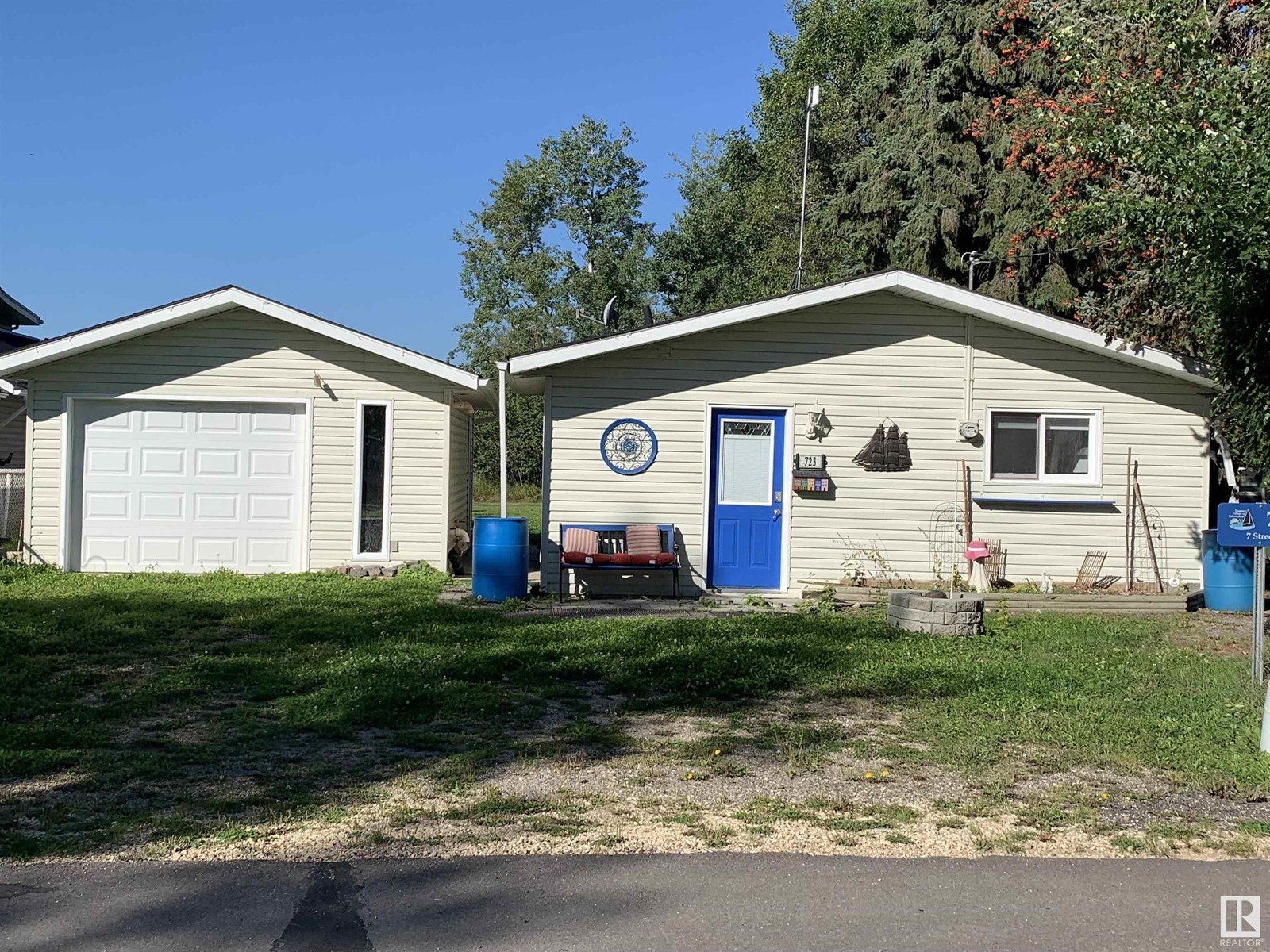 723 7 ST, Rural Lac Ste. Anne County, Alberta