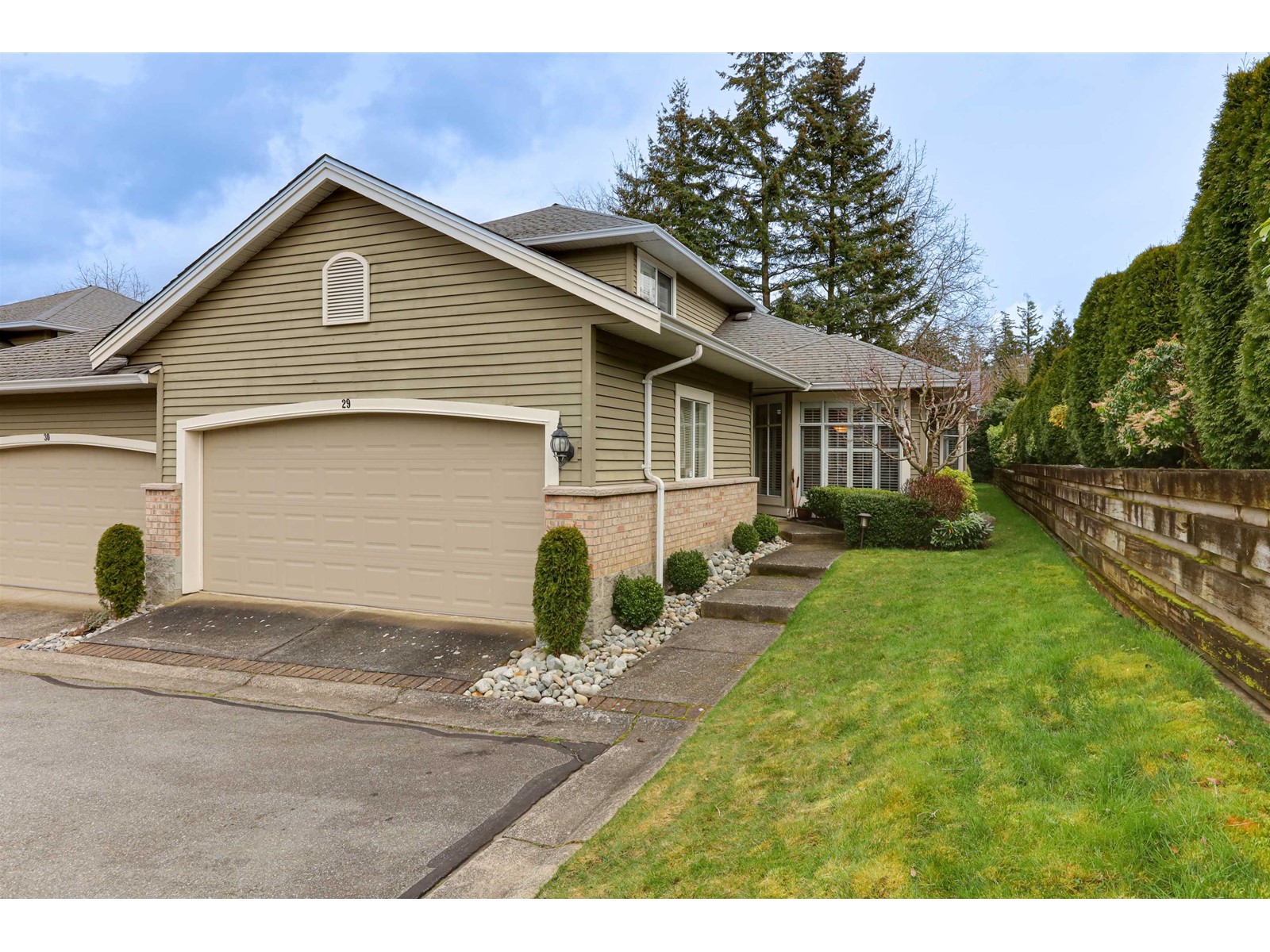 29 2672 151 Street, Surrey, British Columbia  V4P 1A1 - Photo 1 - R2976140