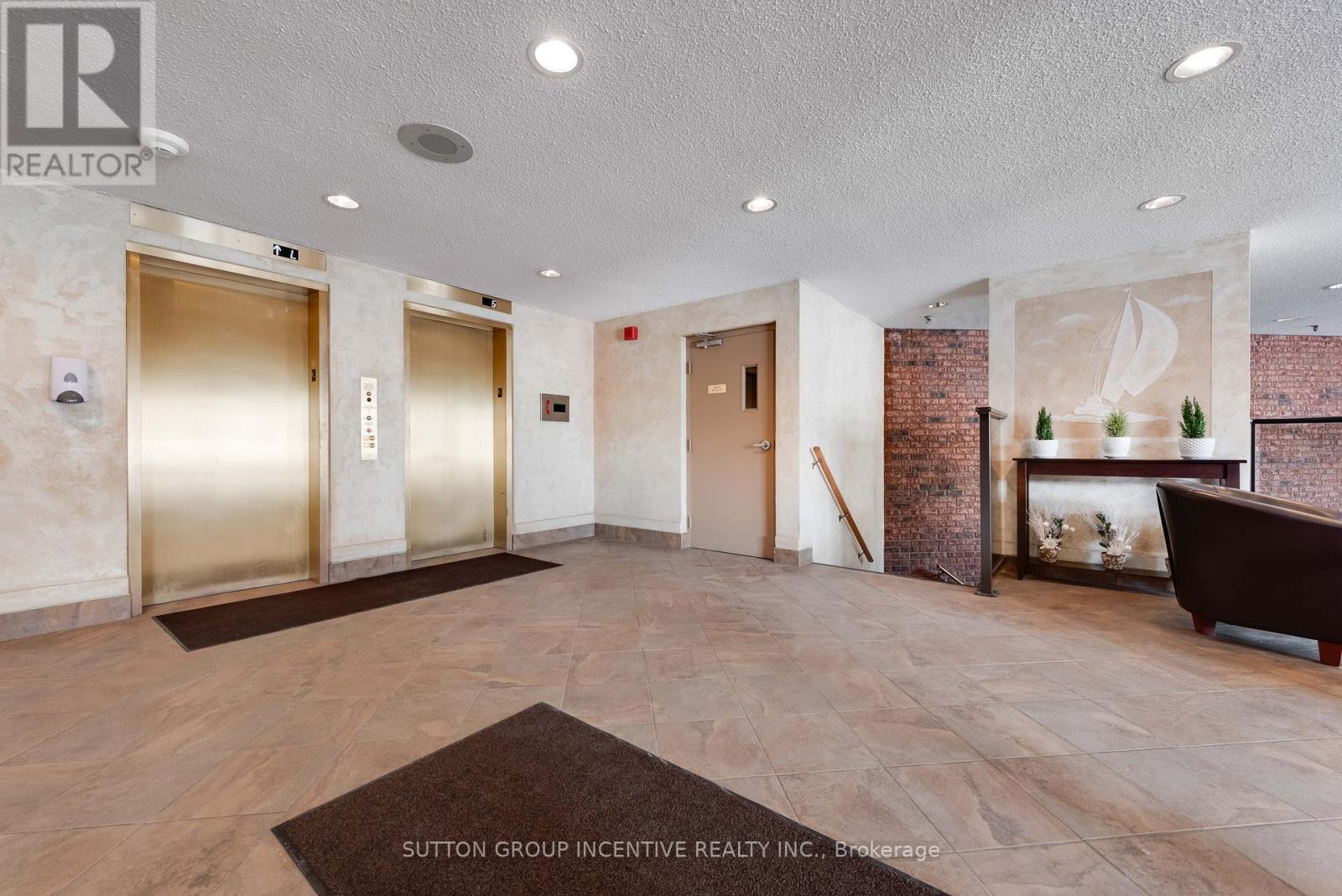 Property at 117 - 181 COLLIER STREET image 3