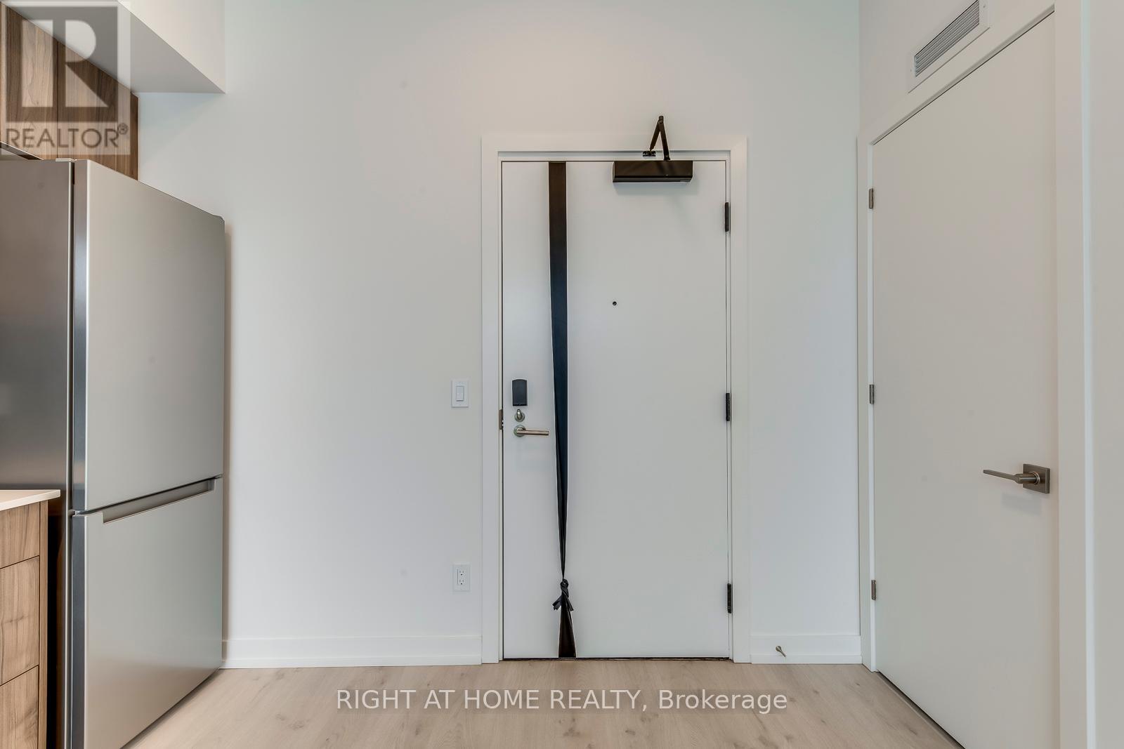136 - 2501 Saw Whet Boulevard, Oakville, Ontario  L6M 5N2 - Photo 8 - W12014584