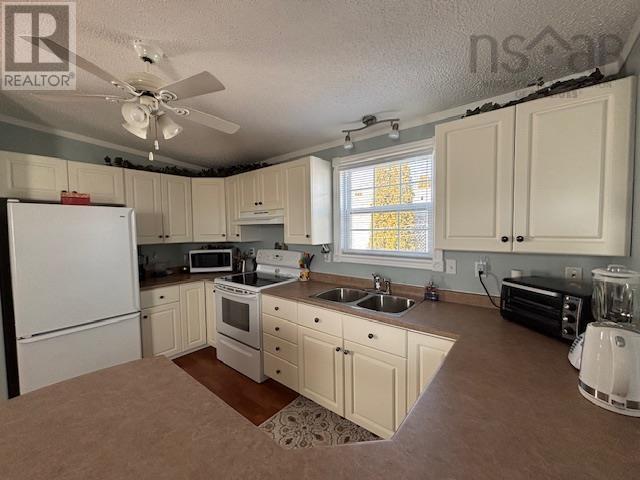 141 Haven Drive, Bridgewater, Nova Scotia  B4V 4E4 - Photo 3 - 202504663