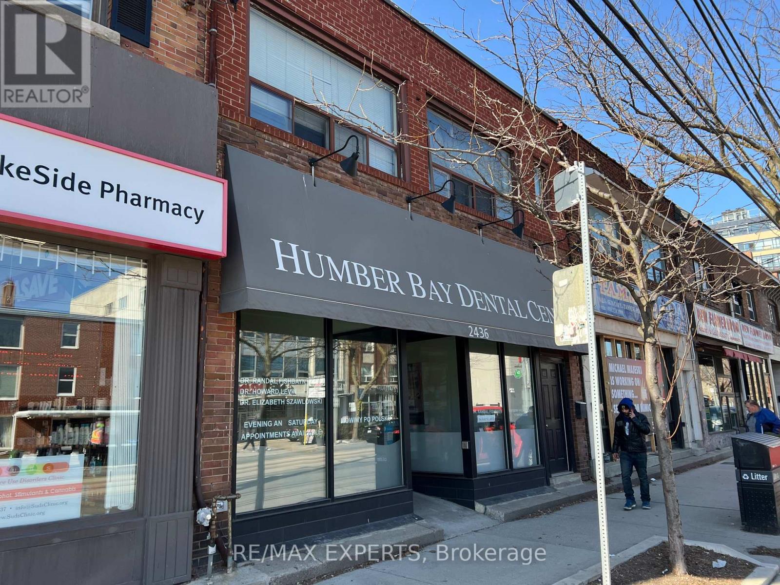 2436 Lake Shore Boulevard W, Toronto, Ontario  M8V 1C4 - Photo 2 - W12014235