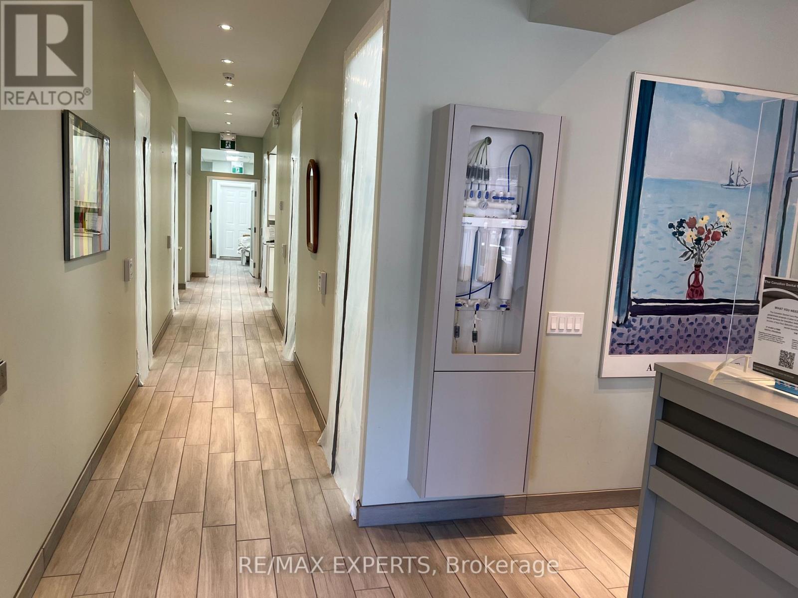 2436 Lake Shore Boulevard W, Toronto, Ontario  M8V 1C4 - Photo 3 - W12014235