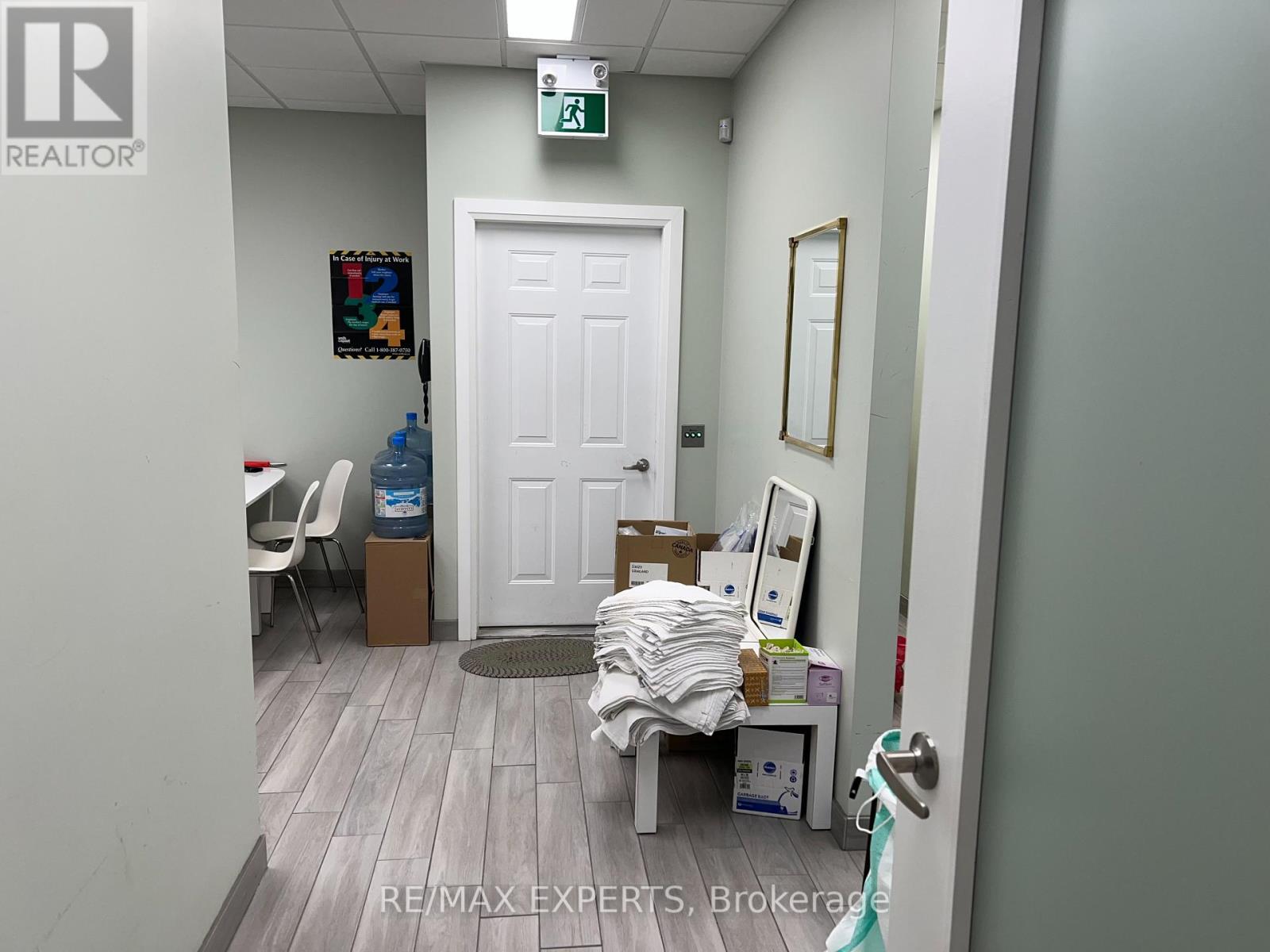 2436 Lake Shore Boulevard W, Toronto, Ontario  M8V 1C4 - Photo 6 - W12014235