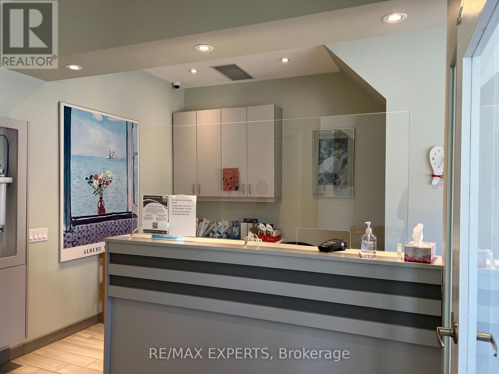 2436 Lake Shore Boulevard W, Toronto, Ontario  M8V 1C4 - Photo 8 - W12014235