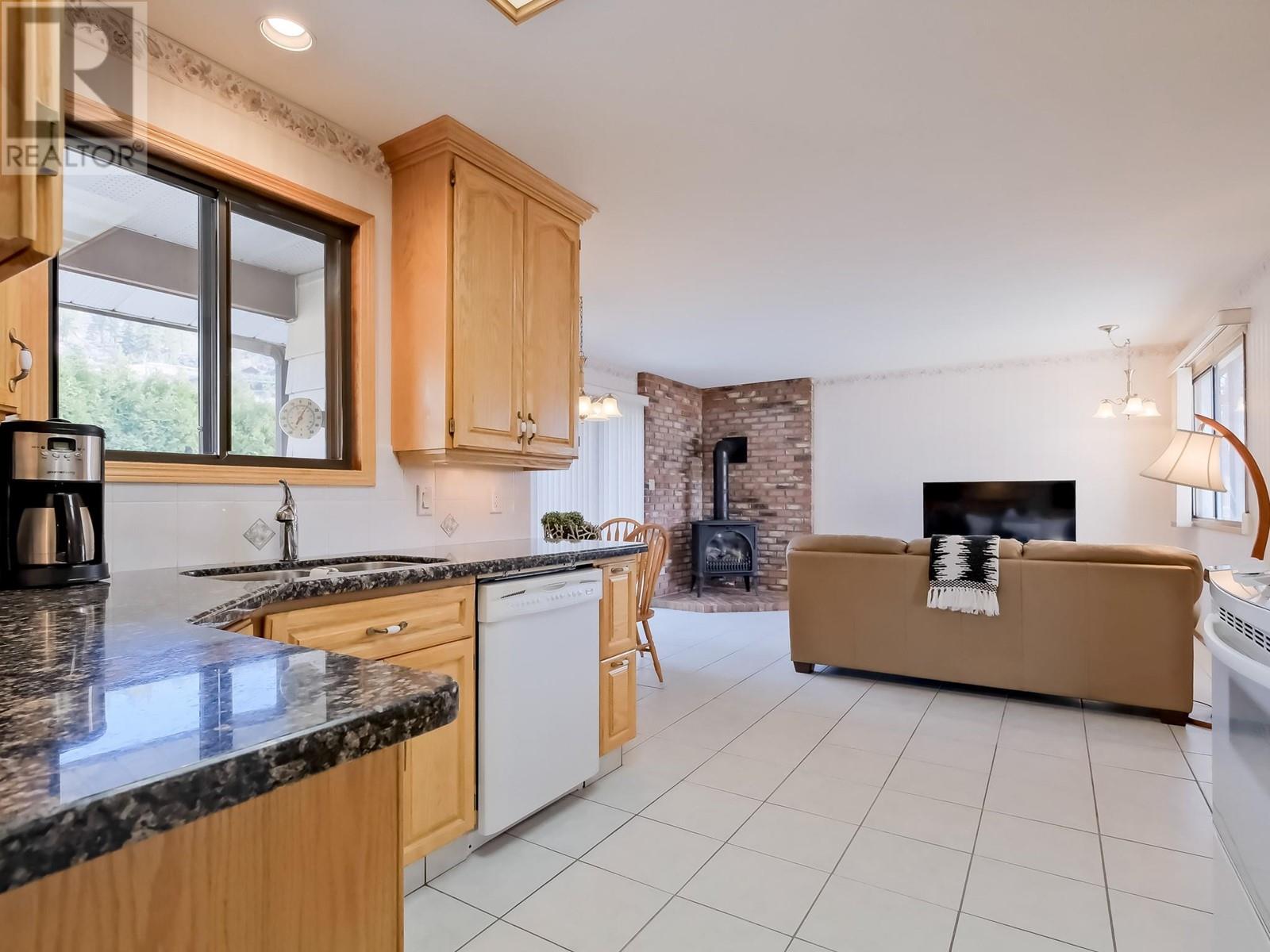 Property at 105 Spruce Road image 3