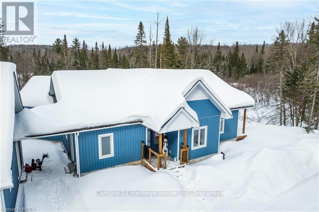 115 Old Rainy Lake Road, Mcmurrich/monteith (Mcmurrich), Ontario  P0A 1Y0 - Photo 2 - X12014698