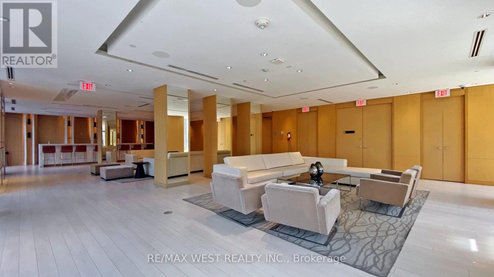 Property at 1427 - 120 HARRISON GARDEN BOULEVARD image 4
