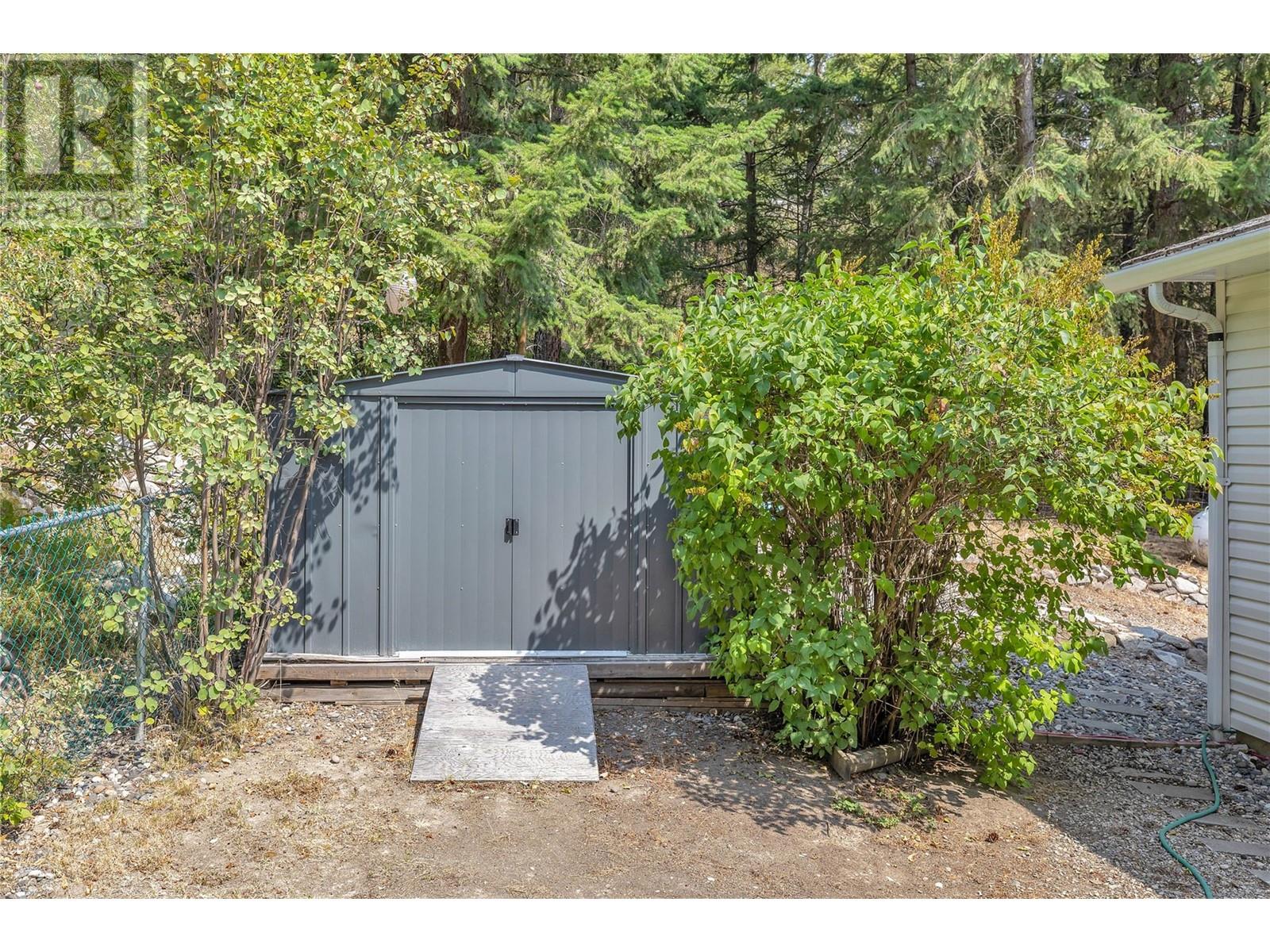 Property at 10736 Pinecrest Road image 4