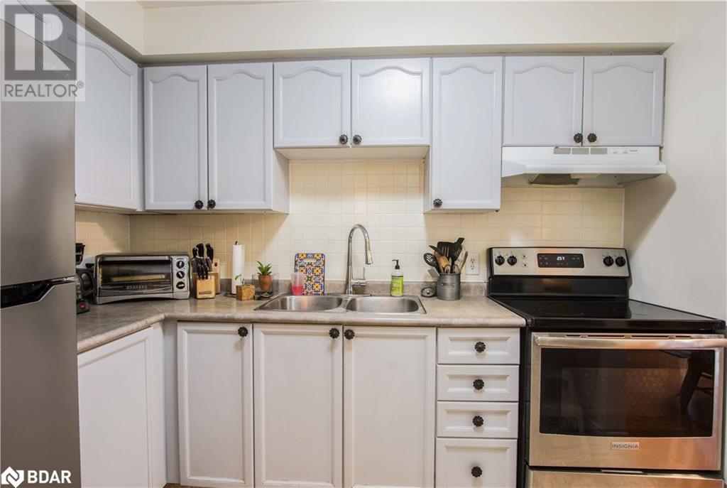 261 Rose Street Unit# 4, Barrie, Ontario  L4M 2V3 - Photo 8 - 40702543