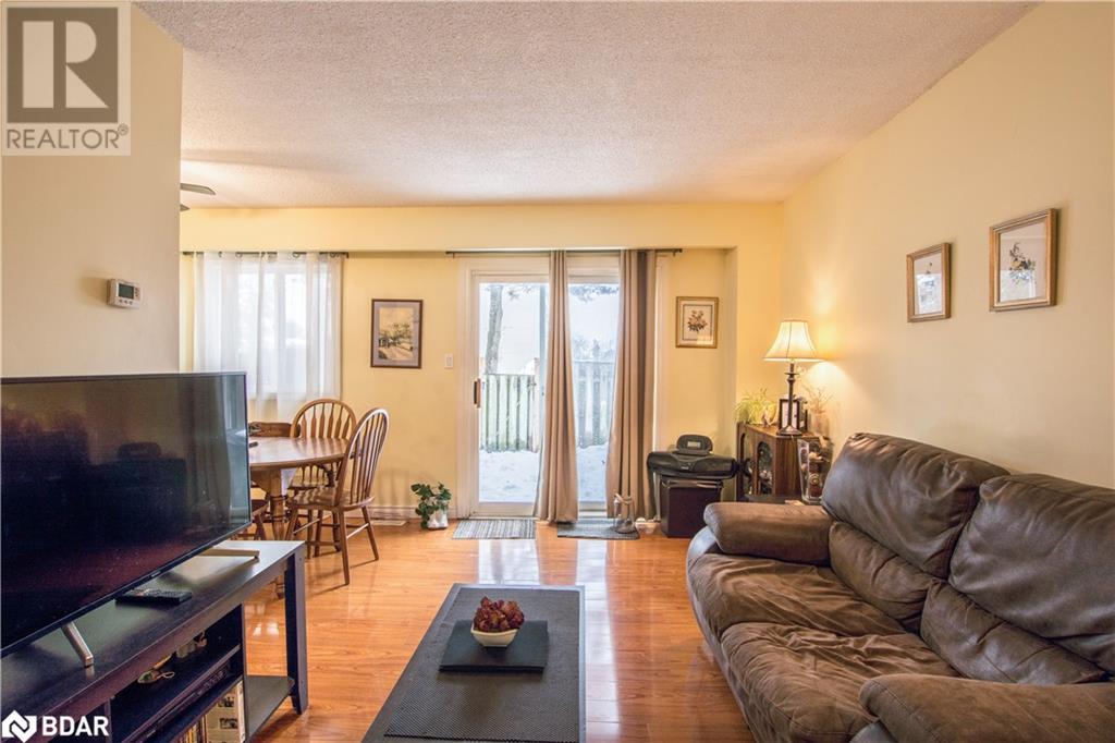 261 Rose Street Unit# 4, Barrie, Ontario  L4M 2V3 - Photo 4 - 40702543