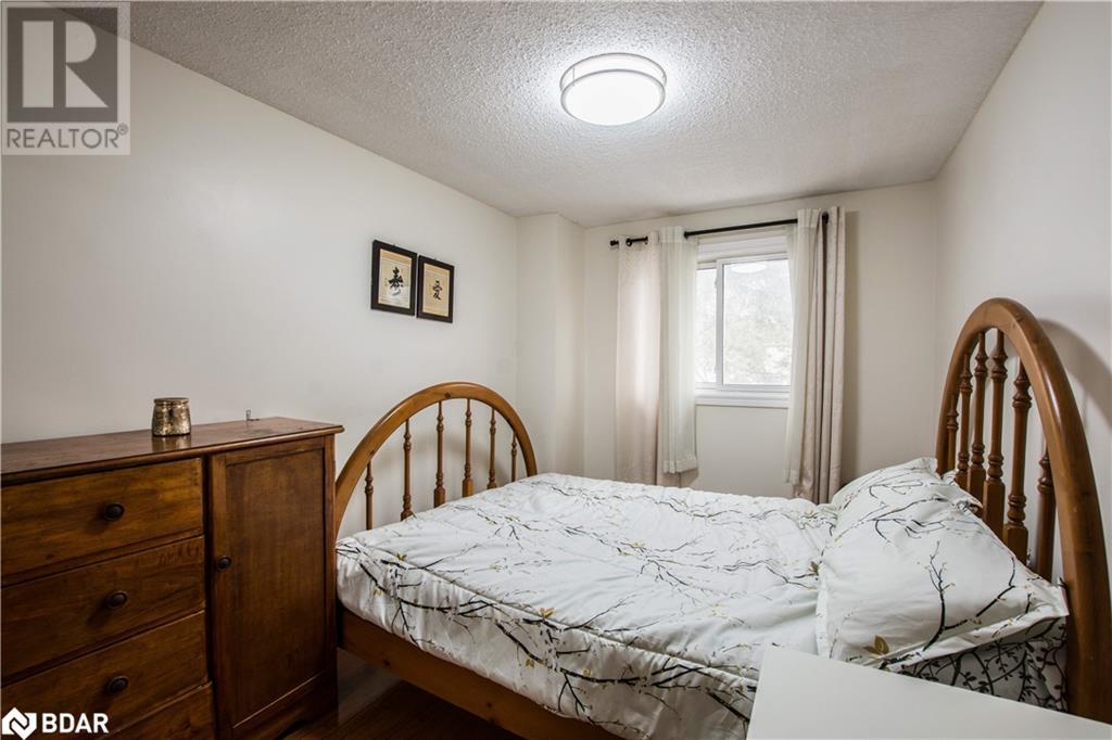 261 Rose Street Unit# 4, Barrie, Ontario  L4M 2V3 - Photo 11 - 40702543