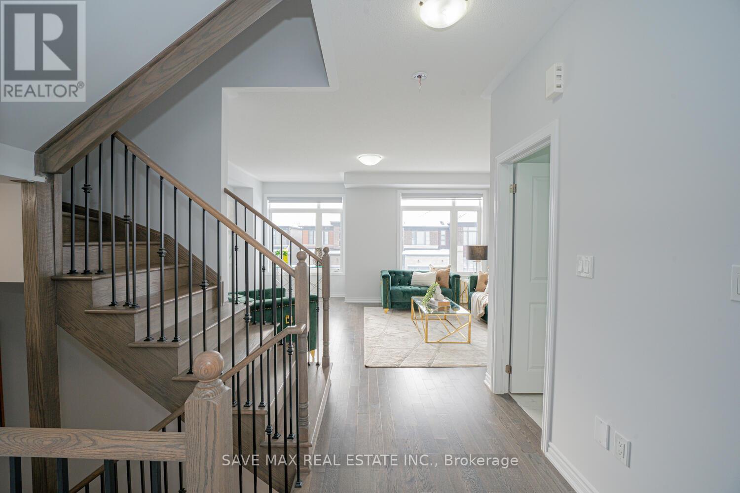 77 Minnock Street, Caledon, Ontario  L7C 4K8 - Photo 18 - W12014706