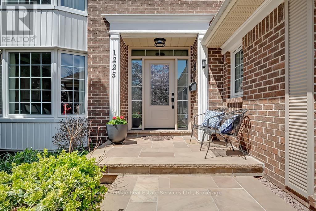 Property at 1225 OLD POST DRIVE image 2