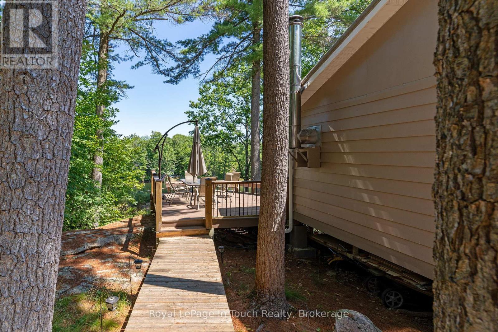 1346 Island 980, Georgian Bay, Ontario  P0E 1E0 - Photo 19 - X12014772
