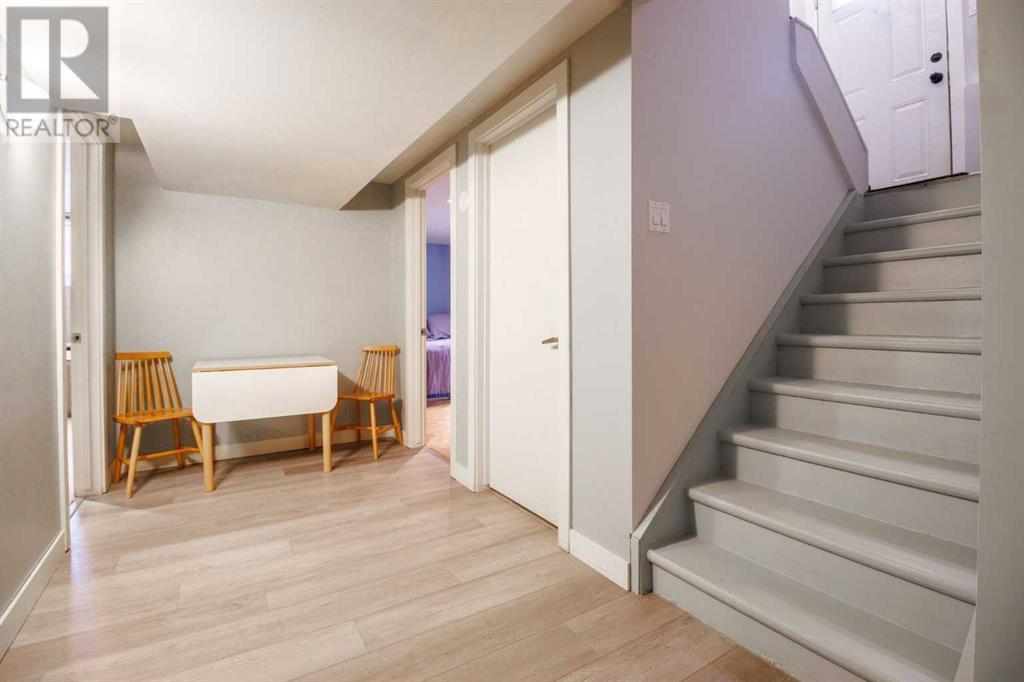 2 Hamlet Road Sw, Calgary, Alberta  T2V 3C8 - Photo 20 - A2195022