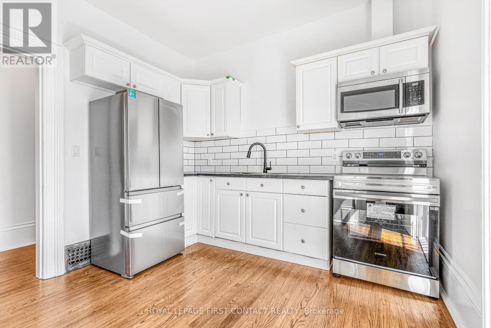 14-16 Peel Street, Barrie, Ontario  L4M 3K8 - Photo 18 - S12014794