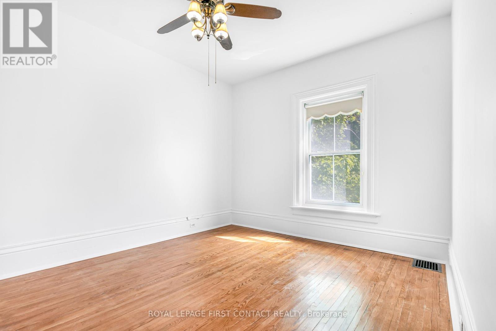 14-16 Peel Street, Barrie, Ontario  L4M 3K8 - Photo 20 - S12014794