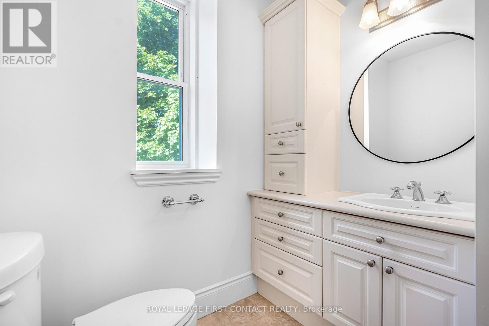14-16 Peel Street, Barrie, Ontario  L4M 3K8 - Photo 22 - S12014794