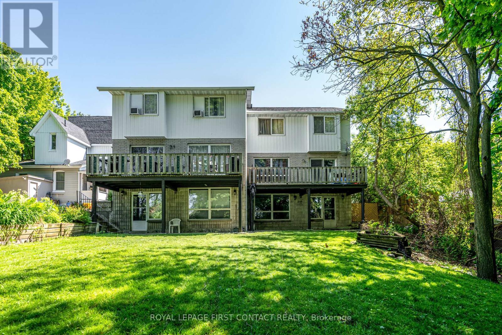14-16 Peel Street, Barrie, Ontario  L4M 3K8 - Photo 24 - S12014794