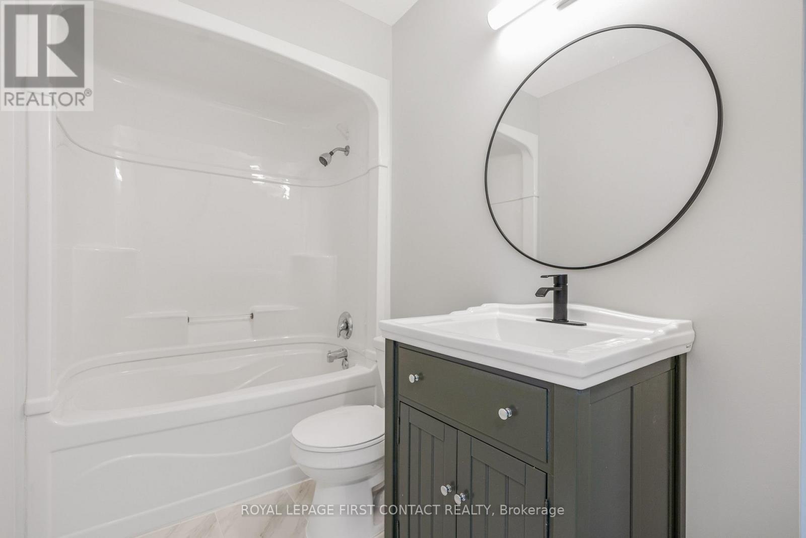 14-16 Peel Street, Barrie, Ontario  L4M 3K8 - Photo 8 - S12014794