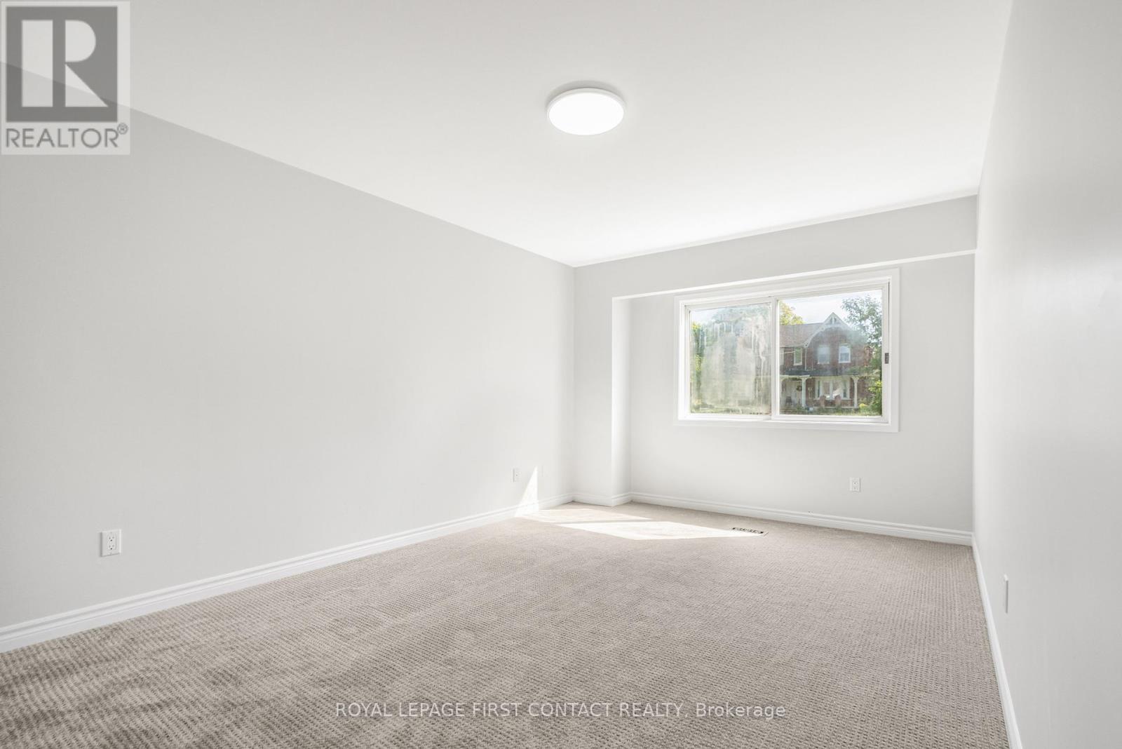 14-16 Peel Street, Barrie, Ontario  L4M 3K8 - Photo 9 - S12014794