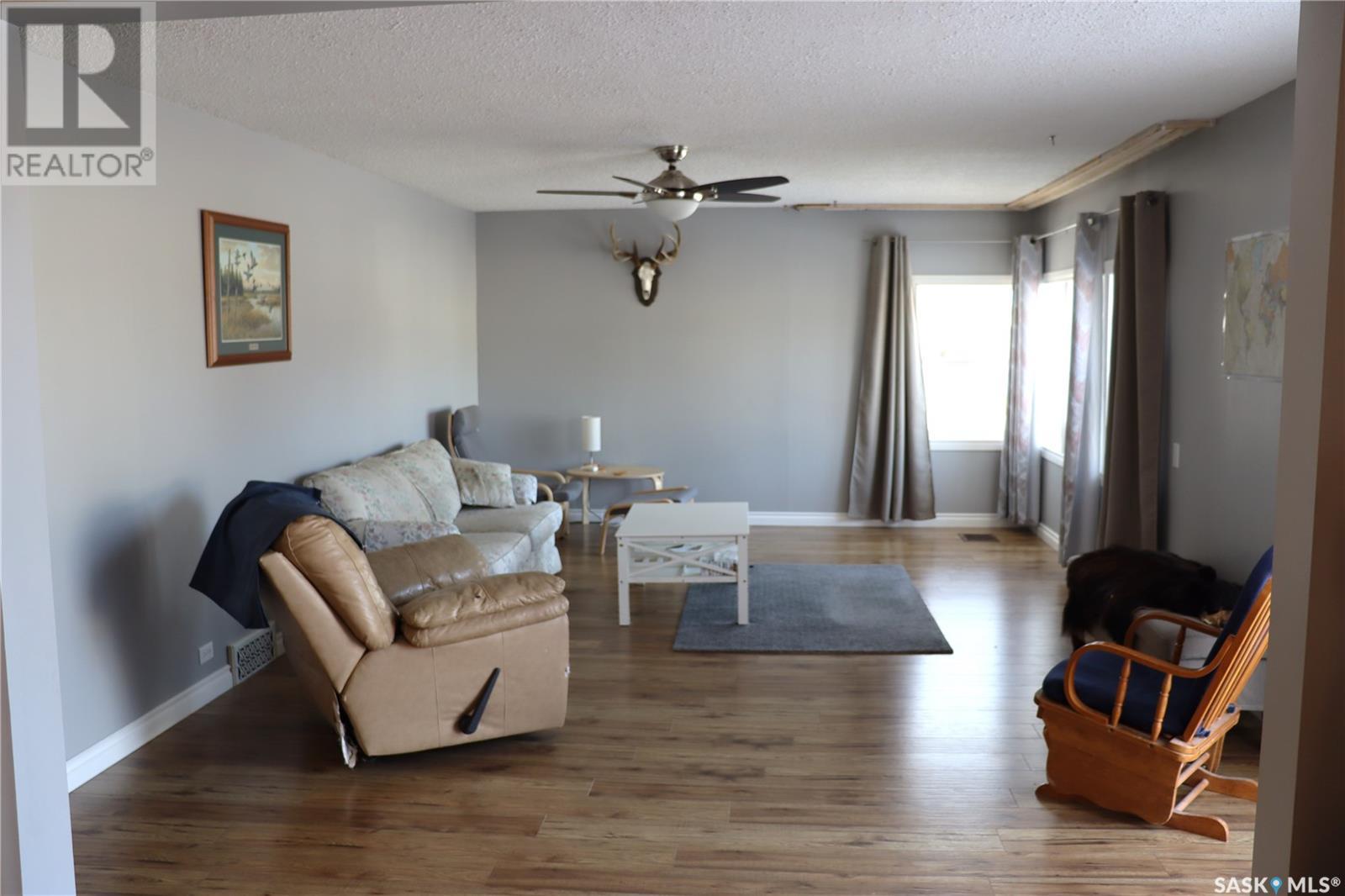 217 Second Avenue E, Debden, Saskatchewan  S0J 0S0 - Photo 11 - SK998665
