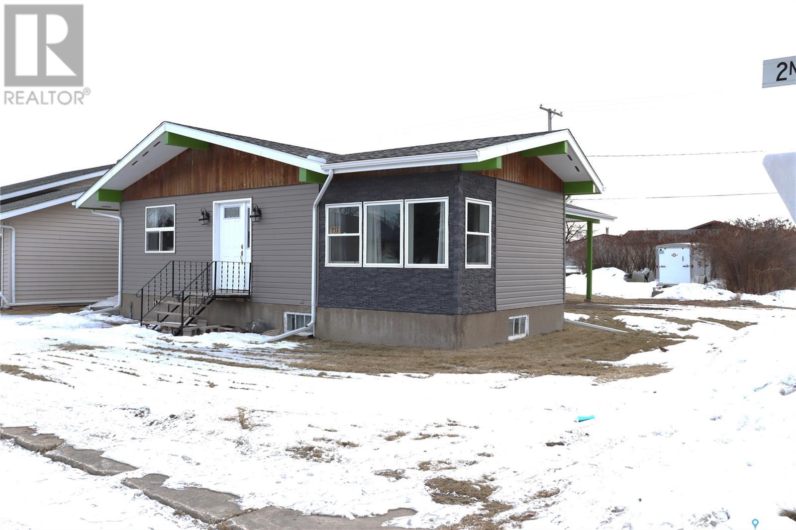 217 Second Avenue E, Debden, Saskatchewan  S0J 0S0 - Photo 2 - SK998665