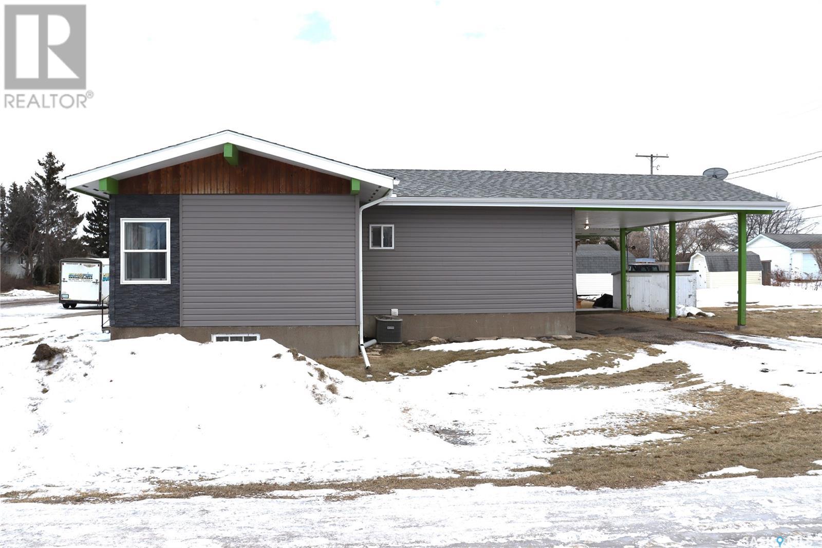 217 Second Avenue E, Debden, Saskatchewan  S0J 0S0 - Photo 3 - SK998665