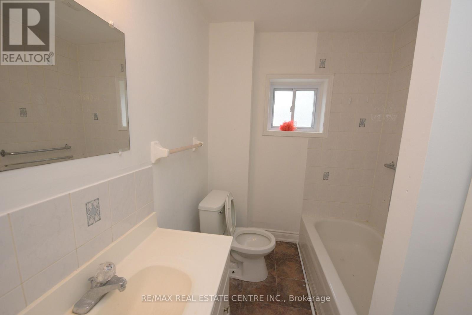 69-71 Cedar Street, Cambridge, Ontario  N1S 1V5 - Photo 17 - X12014721