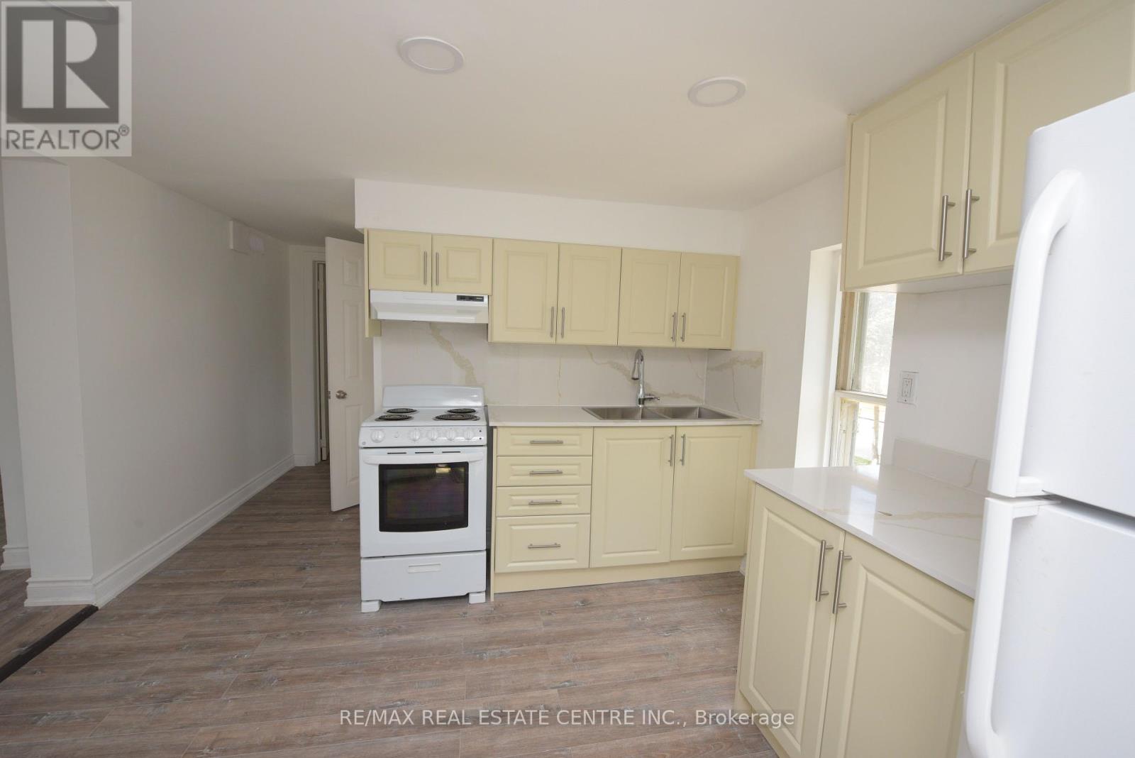 69-71 Cedar Street, Cambridge, Ontario  N1S 1V5 - Photo 19 - X12014721