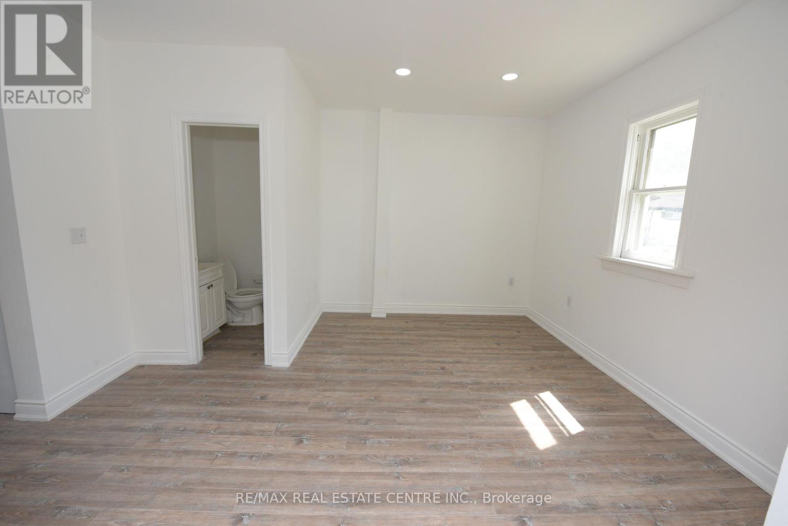 69-71 Cedar Street, Cambridge, Ontario  N1S 1V5 - Photo 2 - X12014721