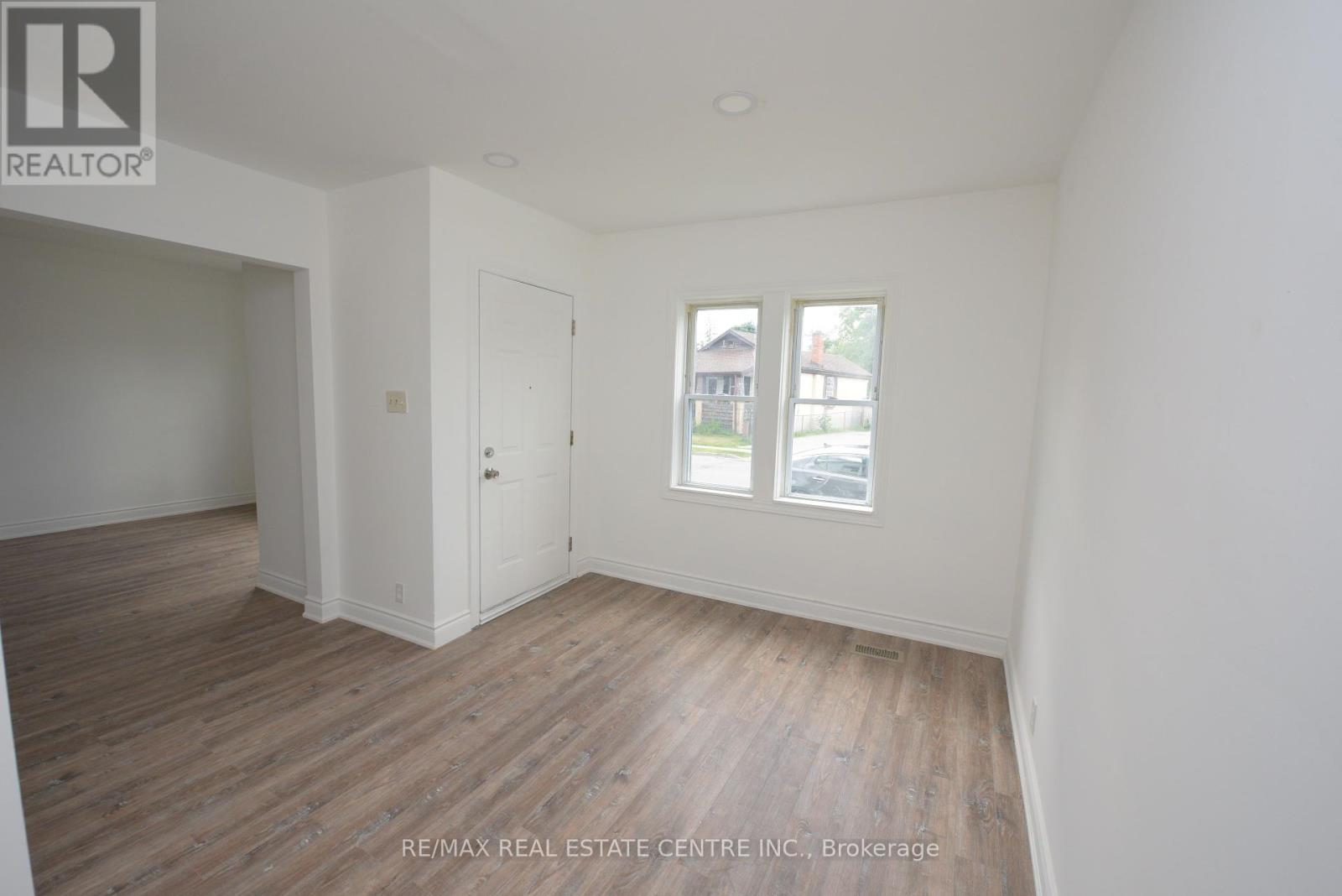 69-71 Cedar Street, Cambridge, Ontario  N1S 1V5 - Photo 25 - X12014721