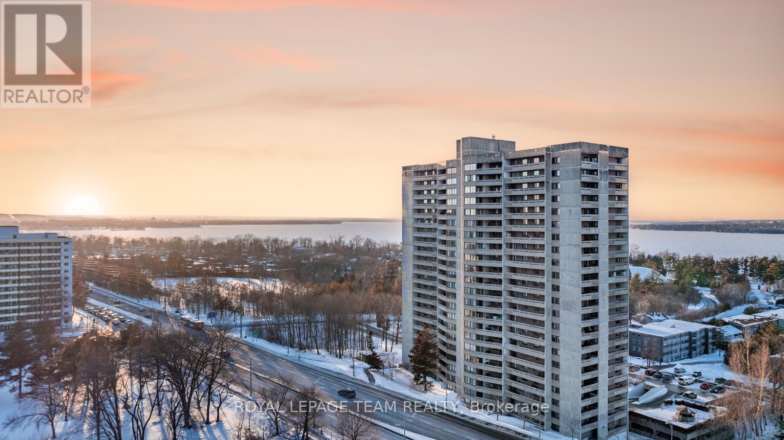 2004 - 415 GREENVIEW AVENUE Ottawa