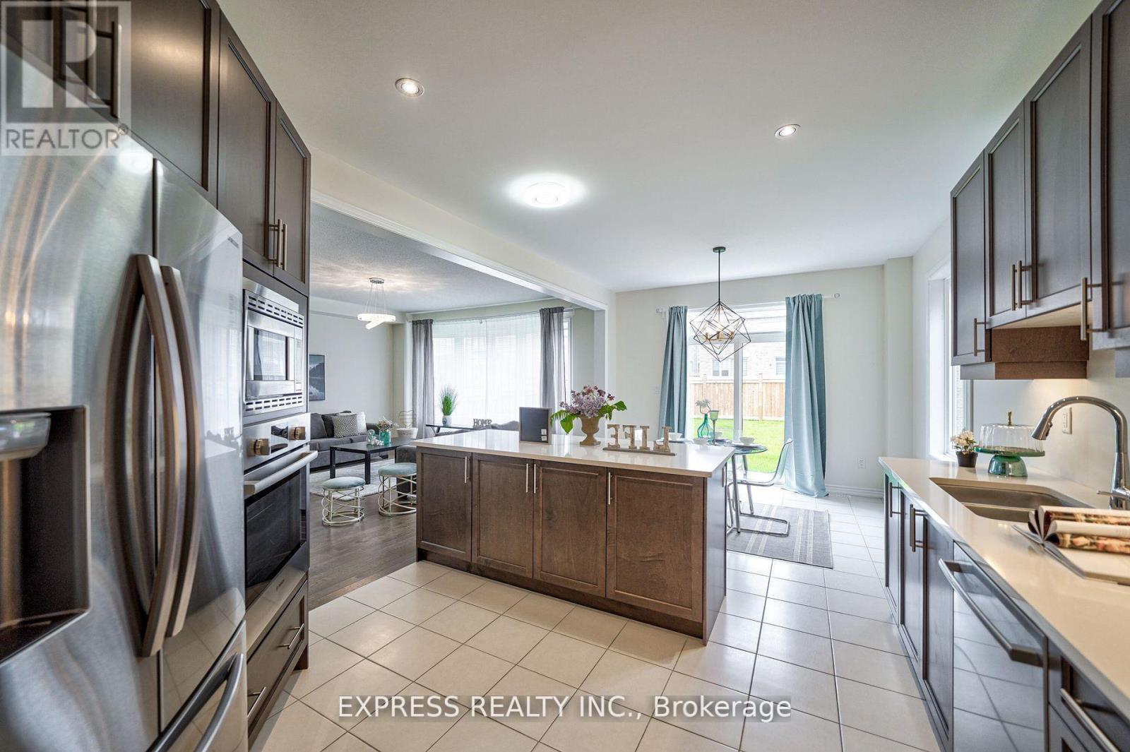 6 Morley Crescent, Whitby (Rolling Acres), Ontario  L1R 0P1 - Photo 12 - E12014799