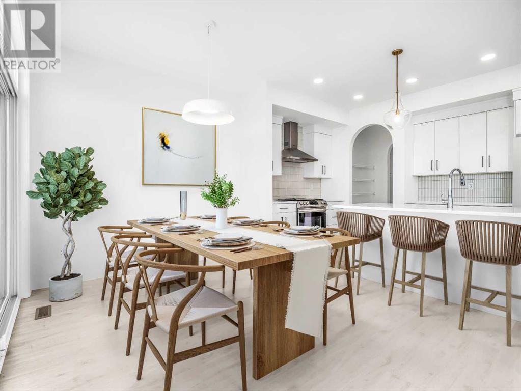 Property at 774 Violet Place W image 3