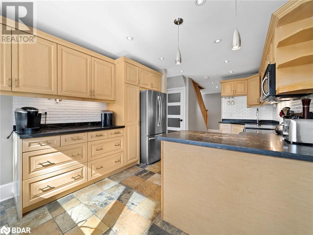 1 Pine Spring, Barrie, Ontario  L4M 4Y8 - Photo 24 - 40705254