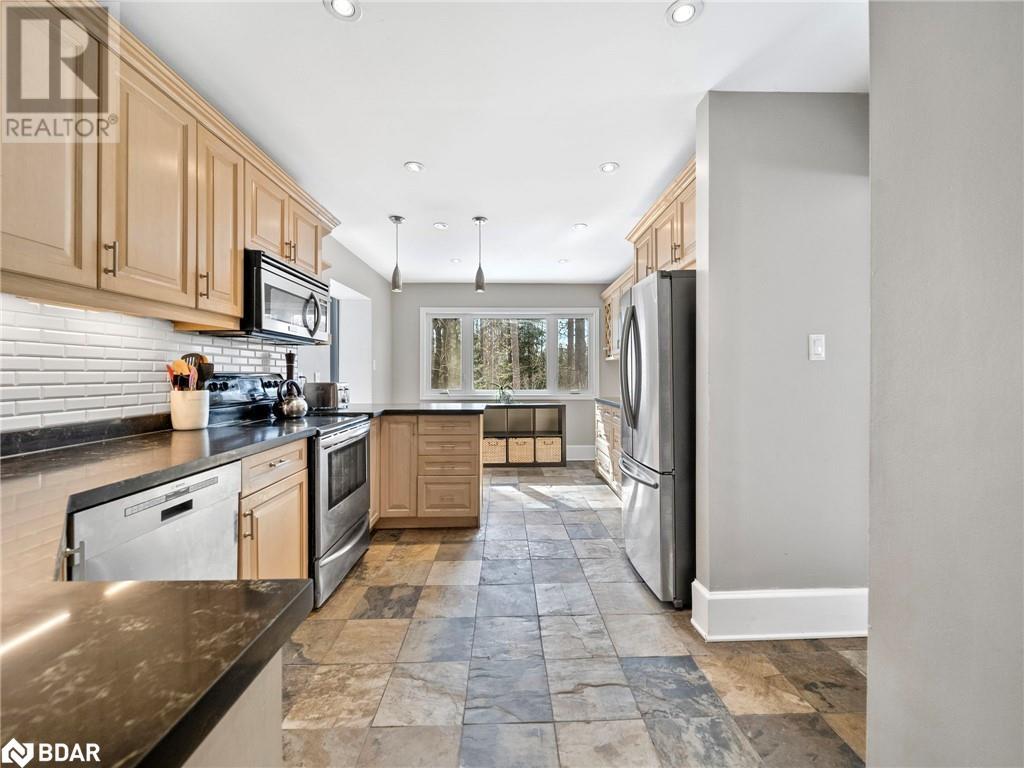 1 Pine Spring, Barrie, Ontario  L4M 4Y8 - Photo 19 - 40705254