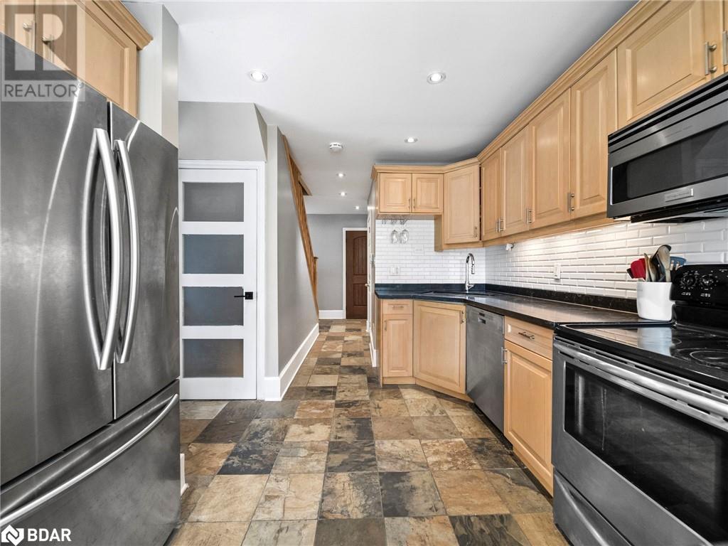1 Pine Spring, Barrie, Ontario  L4M 4Y8 - Photo 21 - 40705254