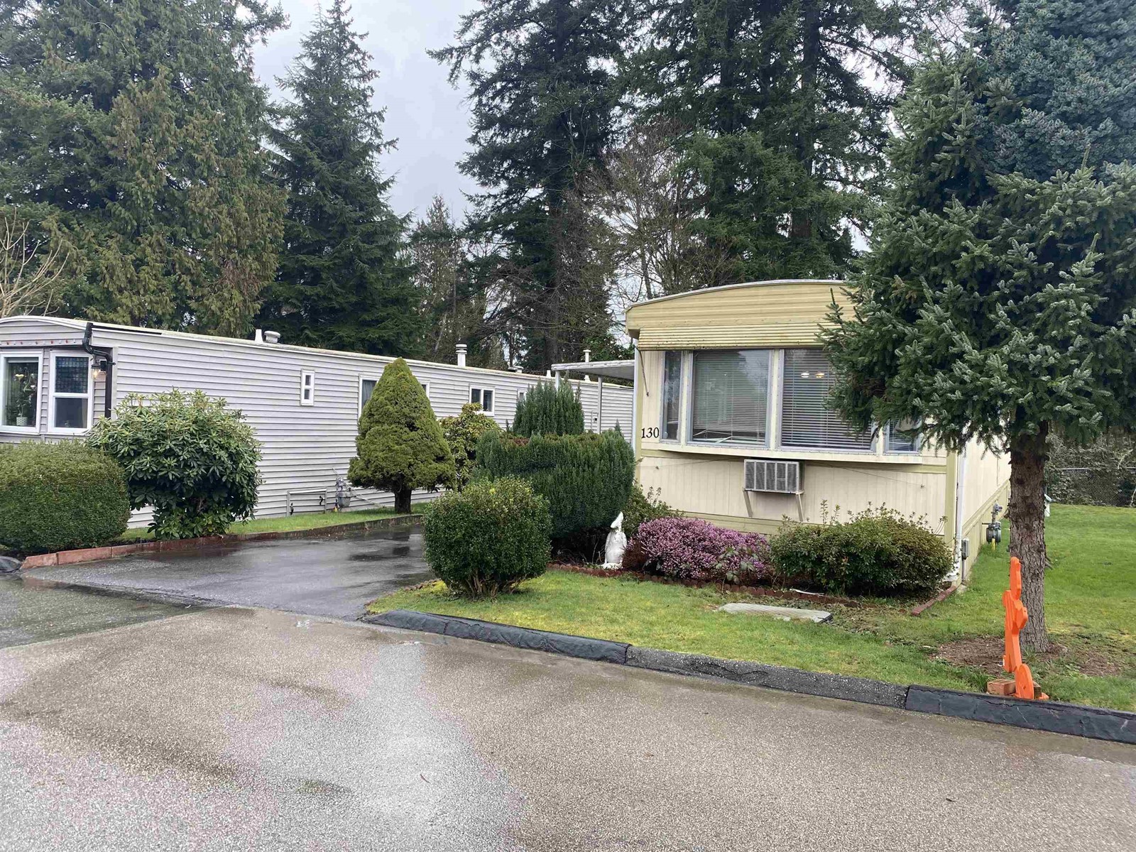 Property at 130 7790 KING GEORGE BOULEVARD image 3