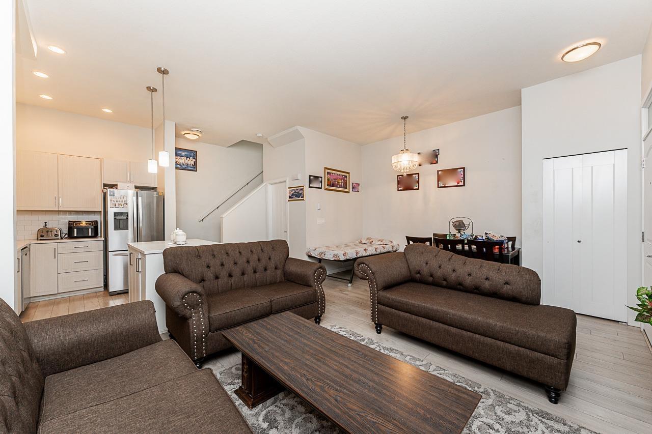 17 14555 68 Avenue, Surrey, British Columbia  V3S 2A8 - Photo 8 - R2976139
