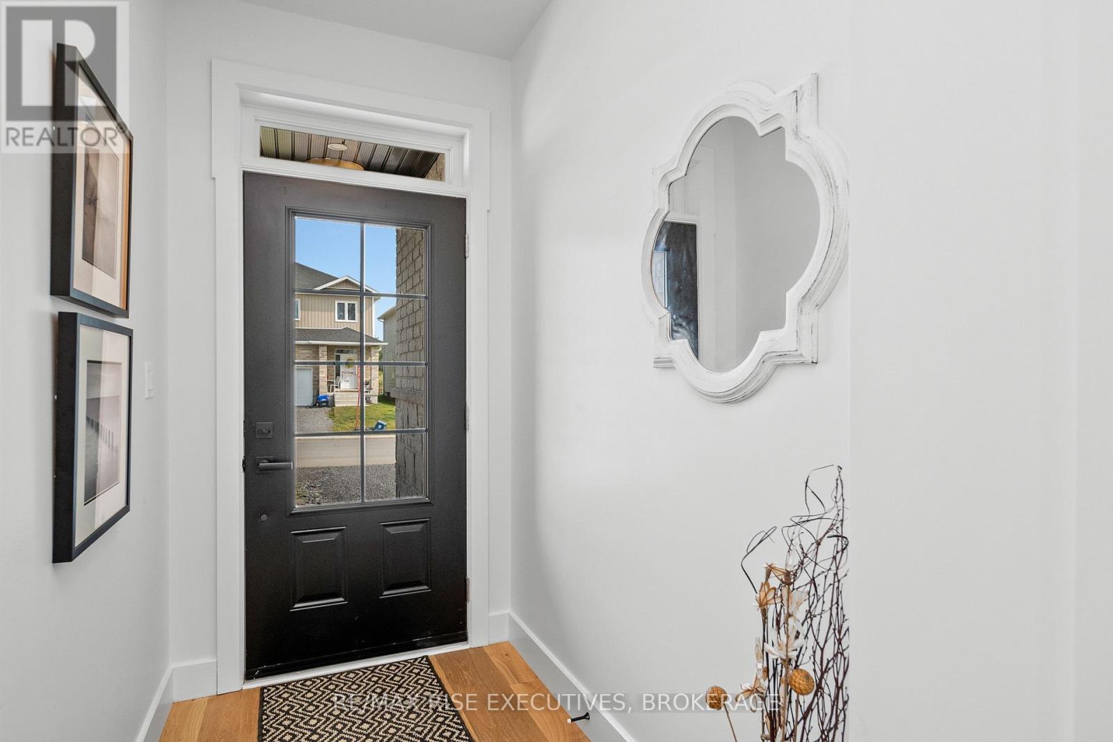 Property at 2710 DELMAR STREET image 5