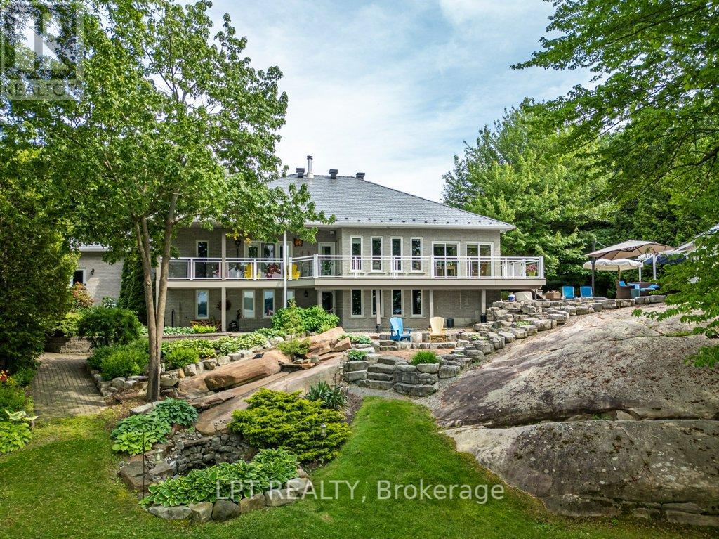 3909 STONE POINT ROAD Frontenac (47 - Frontenac South)